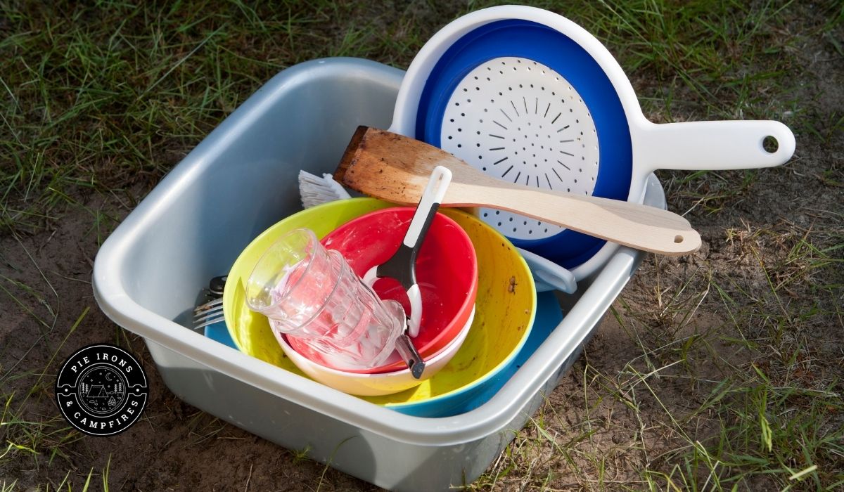 How to Do the Dishes While Camping @ Pie Irons and Campfiresv